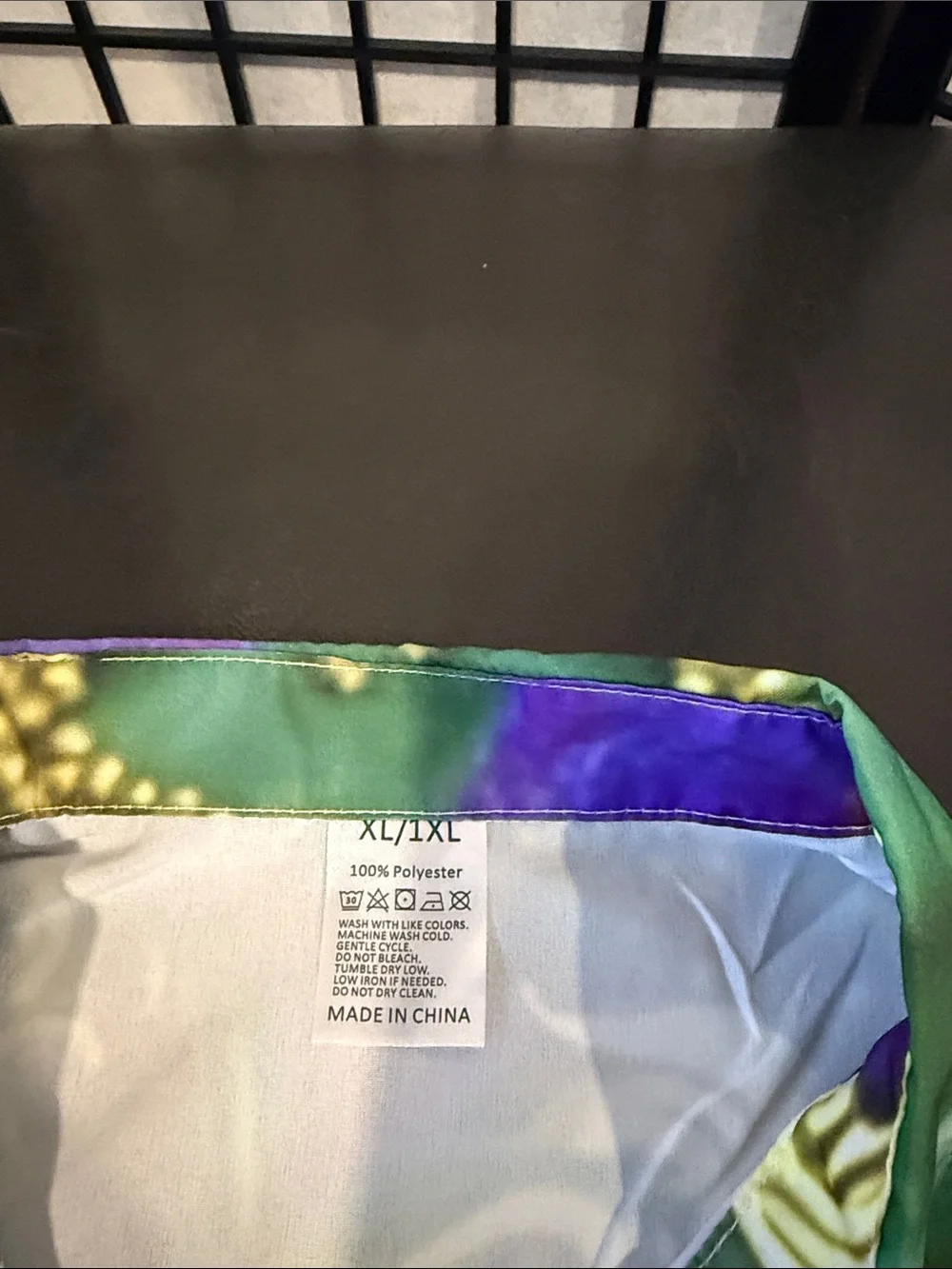 Men’s Green & Purple Mardi Gras Print Button-Up Top